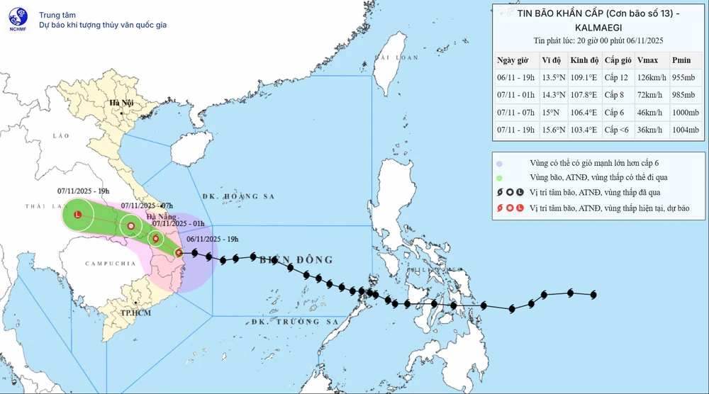 Cập nhật mới nhất tin bão số 13: Bão giảm cường độ trên đất liền ven biển Gia Lai - Đắk Lắk - Ảnh 1.