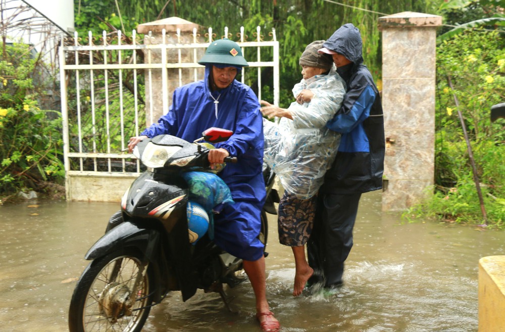Đắk Lắk: Hoàn thành việc di dời người dân vùng trọng yếu đến nơi an toàn - Ảnh 3. Đắk Lắk: Hoàn thành việc di dời người dân vùng trọng yếu đến nơi an toàn - Ảnh 3.
