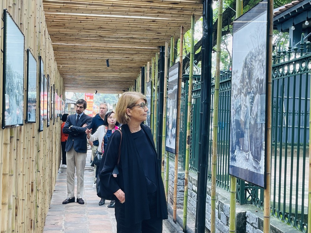 Triển lãm giới thiệu hình ảnh khoa cử Việt Nam cuối thế kỷ XIX - Ảnh 6. Triển lãm giới thiệu hình ảnh khoa cử Việt Nam cuối thế kỷ XIX - Ảnh 6.