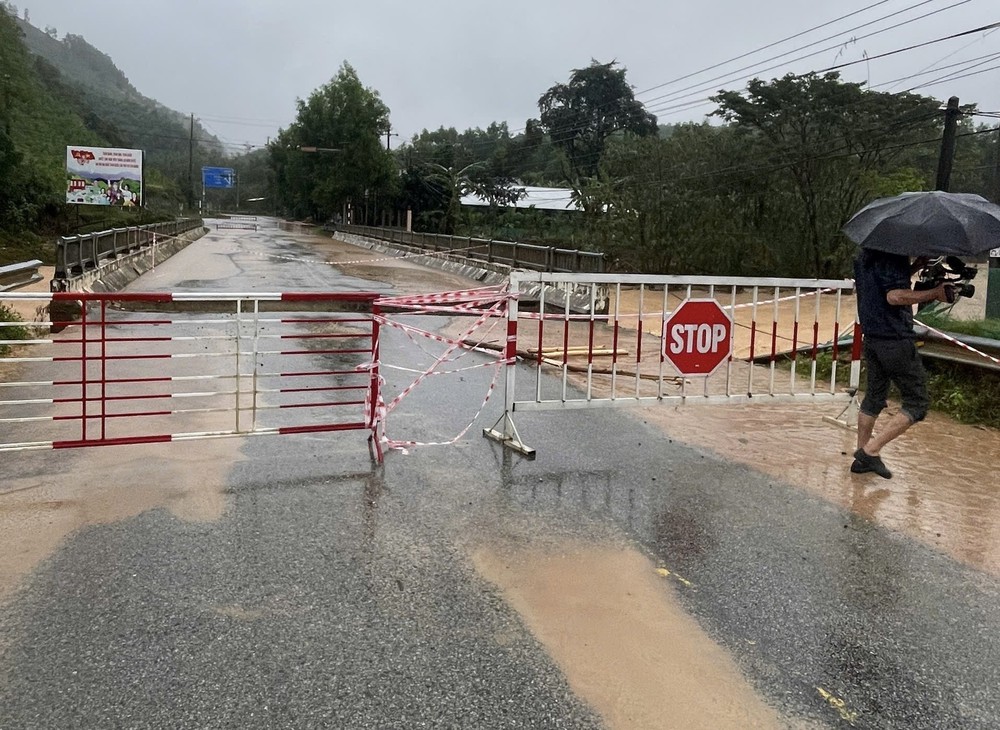 Khẩn trương đánh giá tình trạng kỹ thuật, chất lượng của cầu, công trình vượt sông - Ảnh 1. Khẩn trương đánh giá tình trạng kỹ thuật, chất lượng của cầu, công trình vượt sông - Ảnh 1.