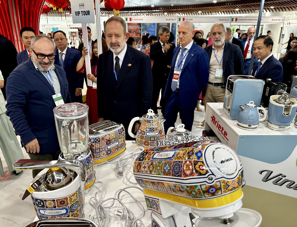 Mở ra cơ hội hợp tác mới qua "Những Ngày Italy tại Đà Nẵng 2025" - Ảnh 4. Mở ra cơ hội hợp tác mới qua "Những Ngày Italy tại Đà Nẵng 2025" - Ảnh 4.