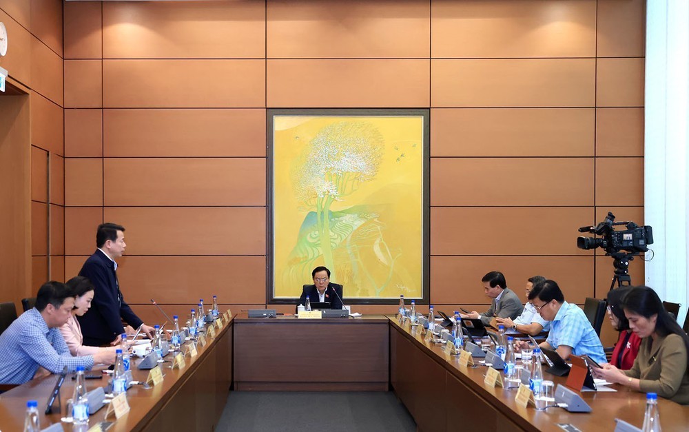 Thủ tướng Chính phủ chỉ thị đẩy mạnh phát triển khoa học, công nghệ, đổi mới sáng tạo và chuyển đổi số - Ảnh 2. Thủ tướng Chính phủ chỉ thị đẩy mạnh phát triển khoa học, công nghệ, đổi mới sáng tạo và chuyển đổi số - Ảnh 2.