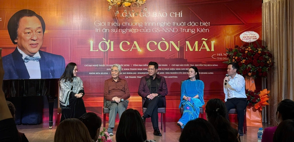 "Lời ca còn mãi": Tri ân GS. NSND Trung Kiên – "Kiến trúc sư" đào tạo thanh nhạc Việt Nam - Ảnh 1. "Lời ca còn mãi": Tri ân GS. NSND Trung Kiên – "Kiến trúc sư" đào tạo thanh nhạc Việt Nam - Ảnh 1.