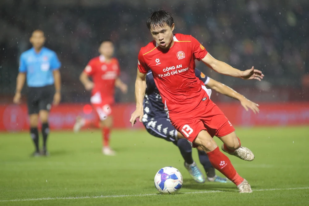 Tân binh lặng lẽ nhưng đáng chờ đợi của tuyển Việt Nam - Ảnh 1. Tân binh lặng lẽ nhưng đáng chờ đợi của tuyển Việt Nam - Ảnh 1.