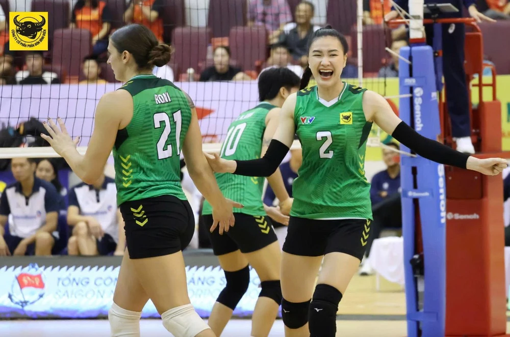 Tin nóng thể thao sáng 7/11: HLV Tuấn Kiệt thừa nhận sự thật về hoa khôi bóng chuyền có thể thay thế Bích Tuyền - Ảnh 1. Tin nóng thể thao sáng 7/11: HLV Tuấn Kiệt thừa nhận sự thật về hoa khôi bóng chuyền có thể thay thế Bích Tuyền - Ảnh 1.