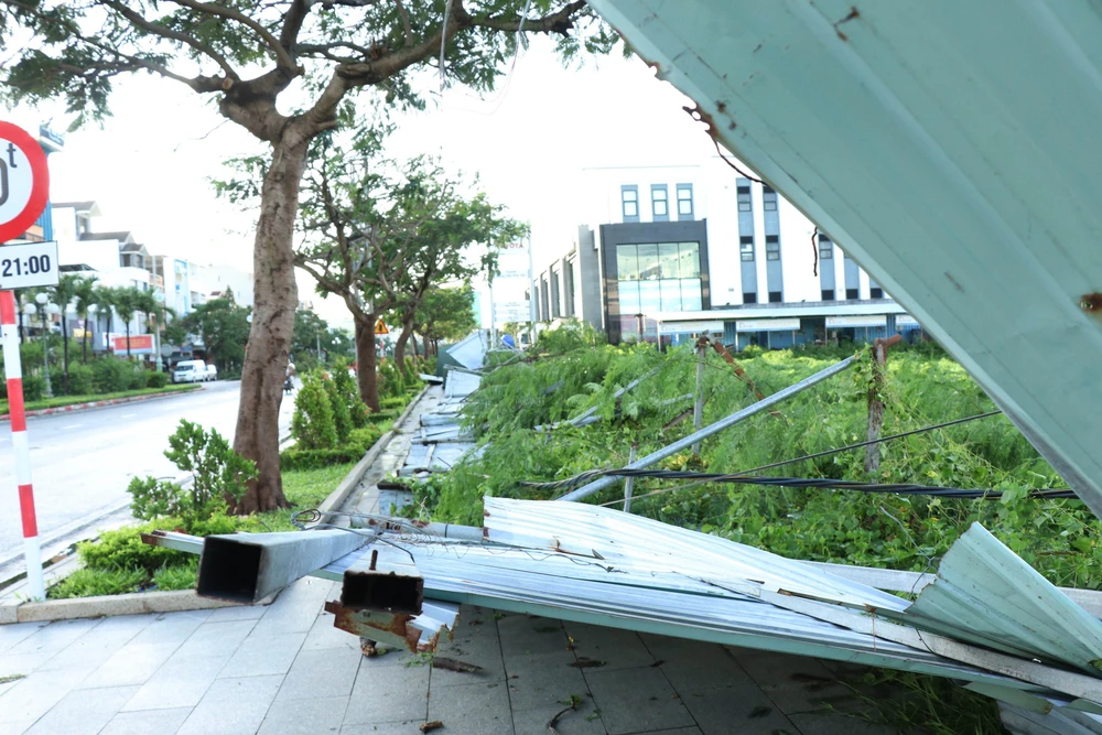 Bão số 13 gây thiệt hại trên địa bàn tỉnh Đắk Lắk - Ảnh 12. Bão số 13 gây thiệt hại trên địa bàn tỉnh Đắk Lắk - Ảnh 12.