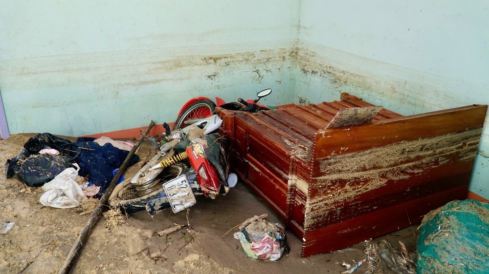 Gia Lai: Làng chài duới chân cầu Đề Gi tan hoang sau bão - Ảnh 10. Gia Lai: Làng chài duới chân cầu Đề Gi tan hoang sau bão - Ảnh 10.