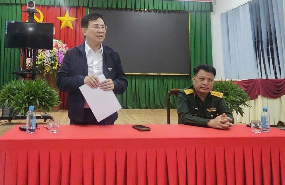 Lâm Đồng: Xuyên đêm ứng phó nguy cơ vỡ đập tại hồ thủy lợi Cay An - Ảnh 1. Lâm Đồng: Xuyên đêm ứng phó nguy cơ vỡ đập tại hồ thủy lợi Cay An - Ảnh 1.