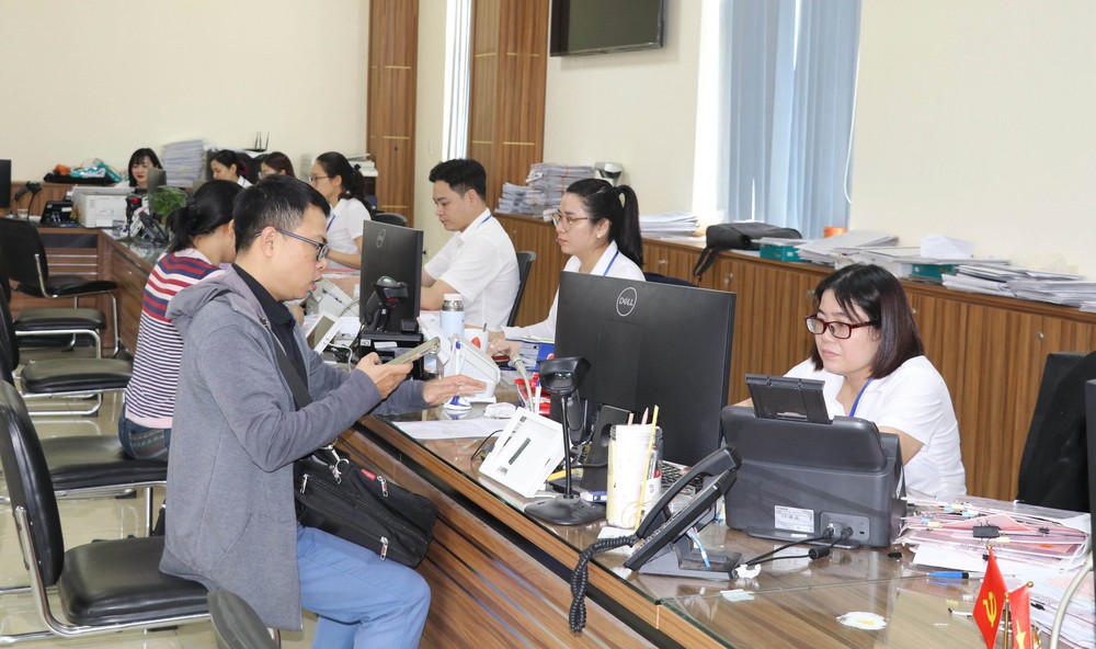 Góp ý dự thảo văn kiện Đại hội XIV của Đảng: Làm sâu sắc hơn quan điểm Đột phá phát triển khoa học, công nghệ, đổi mới sáng tạo và chuyển đổi số - Ảnh 2. Góp ý dự thảo văn kiện Đại hội XIV của Đảng: Làm sâu sắc hơn quan điểm Đột phá phát triển khoa học, công nghệ, đổi mới sáng tạo và chuyển đổi số - Ảnh 2.