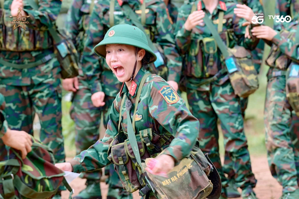 “Sao nhập ngũ” tập 14: Diệu Nhi, Hậu Hoàng trải nghiệm đáng nhớ khi làm “quân y” - Ảnh 2. “Sao nhập ngũ” tập 14: Diệu Nhi, Hậu Hoàng trải nghiệm đáng nhớ khi làm “quân y” - Ảnh 2.