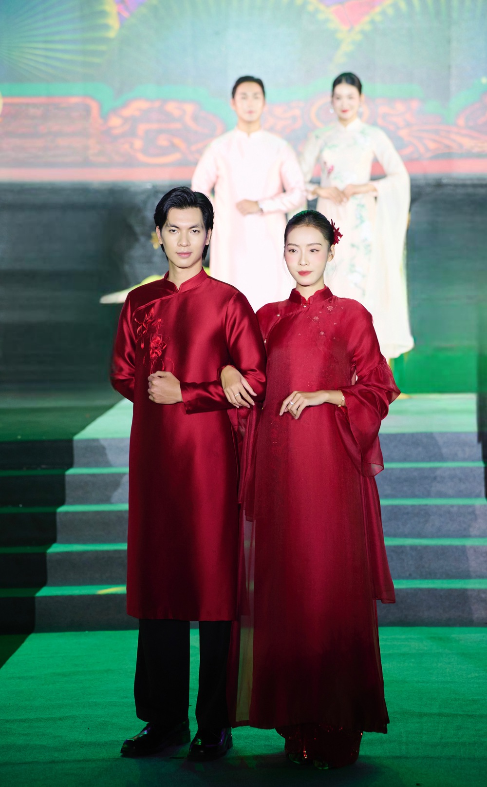 NTK Quyên Nguyễn ra mắt BST áo dài bằng lụa tơ tằm tại Lễ hội Áo dài Du lịch Hà Nội 2025 - Ảnh 6. NTK Quyên Nguyễn ra mắt BST áo dài bằng lụa tơ tằm tại Lễ hội Áo dài Du lịch Hà Nội 2025 - Ảnh 6.