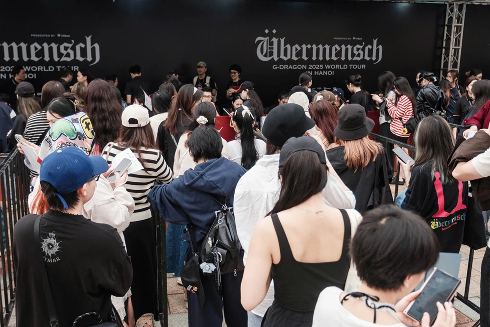 Ocean City "bùng nổ" trước giờ G: Fan Việt và quốc tế cuồng nhiệt đổ về, tạo nên trải nghiệm âm nhạc hiếm có - Ảnh 3. Ocean City "bùng nổ" trước giờ G: Fan Việt và quốc tế cuồng nhiệt đổ về, tạo nên trải nghiệm âm nhạc hiếm có - Ảnh 3.