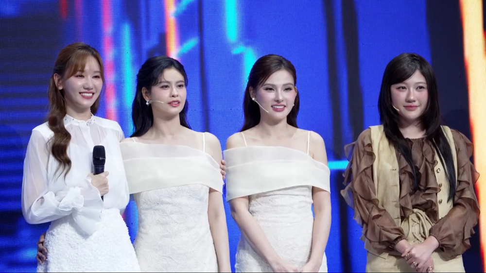 Trịnh Thăng Bình lộ nhiều bí mật tình ái trong Tập 2 “A.I là ai?” - Ảnh 4. Trịnh Thăng Bình lộ nhiều bí mật tình ái trong Tập 2 “A.I là ai?” - Ảnh 4.