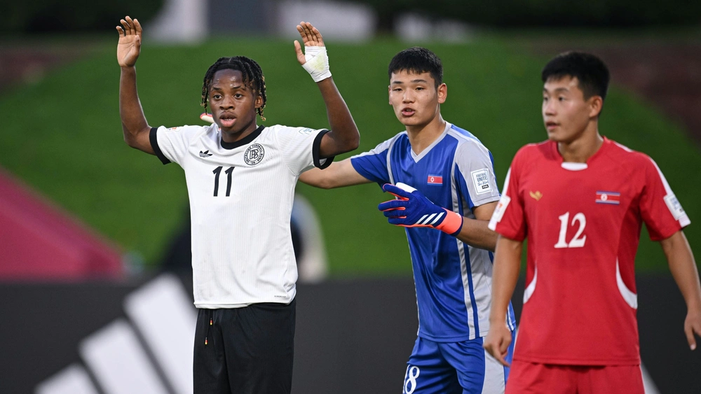 Đội châu Á tạo địa chấn khi cầm hòa nhà ĐKVĐ ở giải trẻ World Cup, đứng đầu BXH với thành tích ấn tượng - Ảnh 1. Đội châu Á tạo địa chấn khi cầm hòa nhà ĐKVĐ ở giải trẻ World Cup, đứng đầu BXH với thành tích ấn tượng - Ảnh 1.