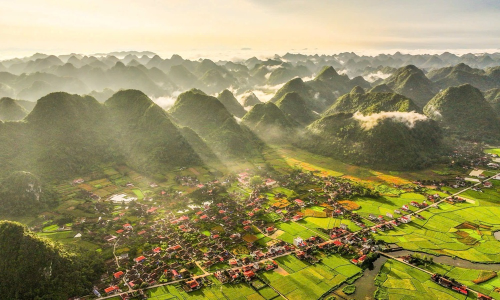 Vì một miền quê đáng sống: "Chuyện một miền quê sống cùng đất trời…" - Ảnh 1. Vì một miền quê đáng sống: "Chuyện một miền quê sống cùng đất trời…" - Ảnh 1.