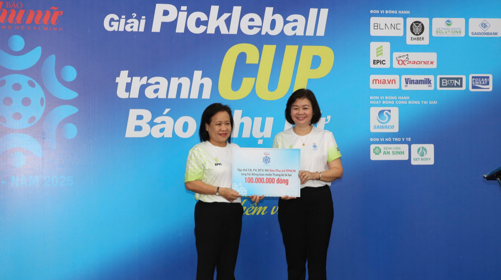Giải Pickleball "Tăng yêu thương – Thêm vui khỏe" - Ảnh 1. Giải Pickleball "Tăng yêu thương – Thêm vui khỏe" - Ảnh 1.