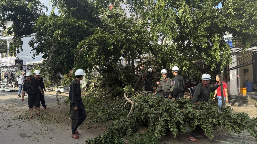 Họp báo Chính phủ thường kỳ: Xây dựng kịch bản ứng phó từ sớm, từ xa, giảm tối đa thiệt hại do thiên tai - Ảnh 2. Họp báo Chính phủ thường kỳ: Xây dựng kịch bản ứng phó từ sớm, từ xa, giảm tối đa thiệt hại do thiên tai - Ảnh 2.