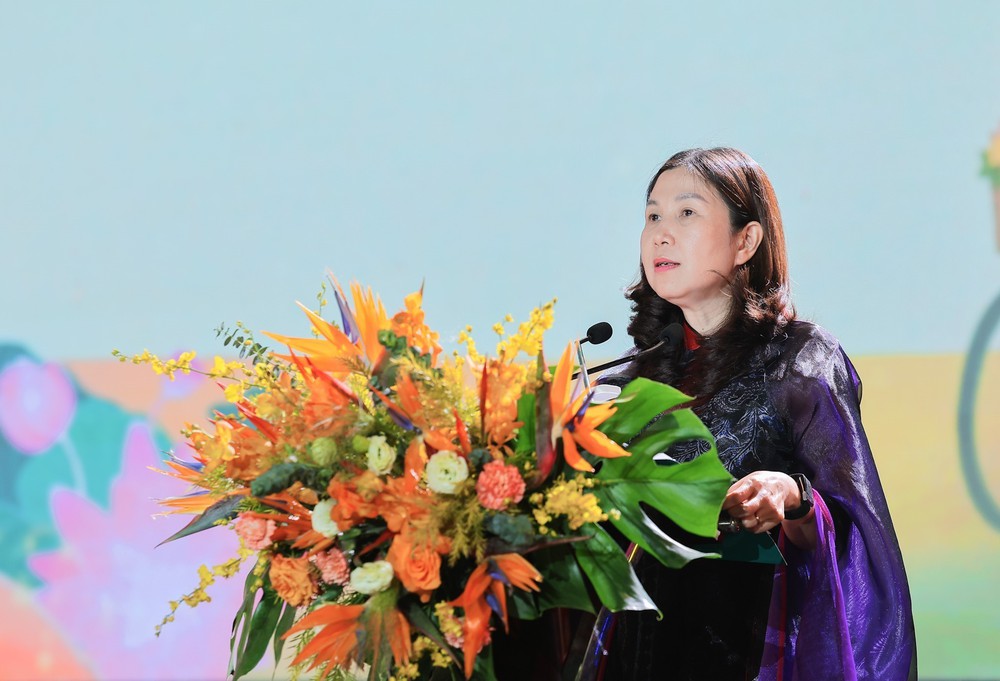 Lễ Hội Áo Dài Du Lịch Hà Nội 2025: Tôn vinh di sản, kết nối sáng tạo - Ảnh 1. Lễ Hội Áo Dài Du Lịch Hà Nội 2025: Tôn vinh di sản, kết nối sáng tạo - Ảnh 1.