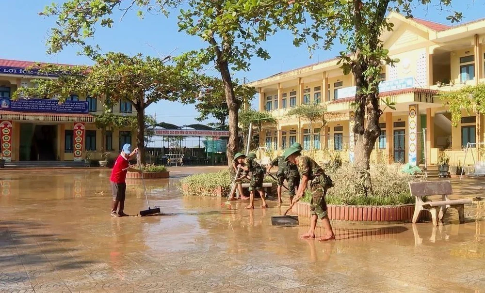 Thiên tai gây thiệt hại ước tính 69.000 tỷ đồng - Ảnh 2. Thiên tai gây thiệt hại ước tính 69.000 tỷ đồng - Ảnh 2.