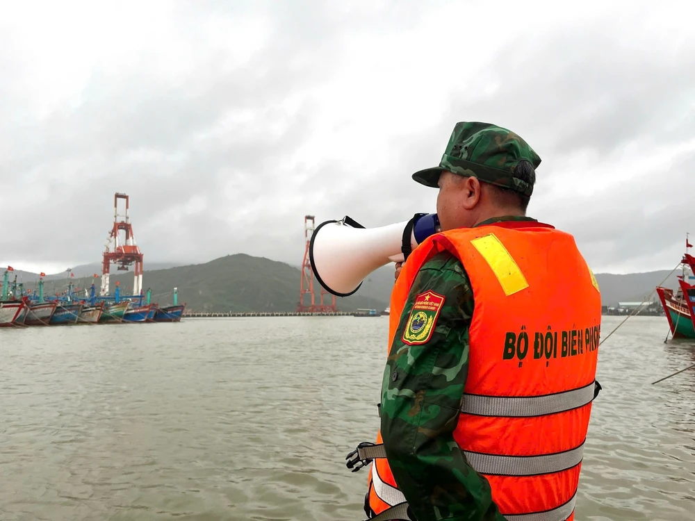 Khuyến cáo những kỹ năng phòng tránh rủi ro khi có lũ, lụt - Ảnh 1. Khuyến cáo những kỹ năng phòng tránh rủi ro khi có lũ, lụt - Ảnh 1.