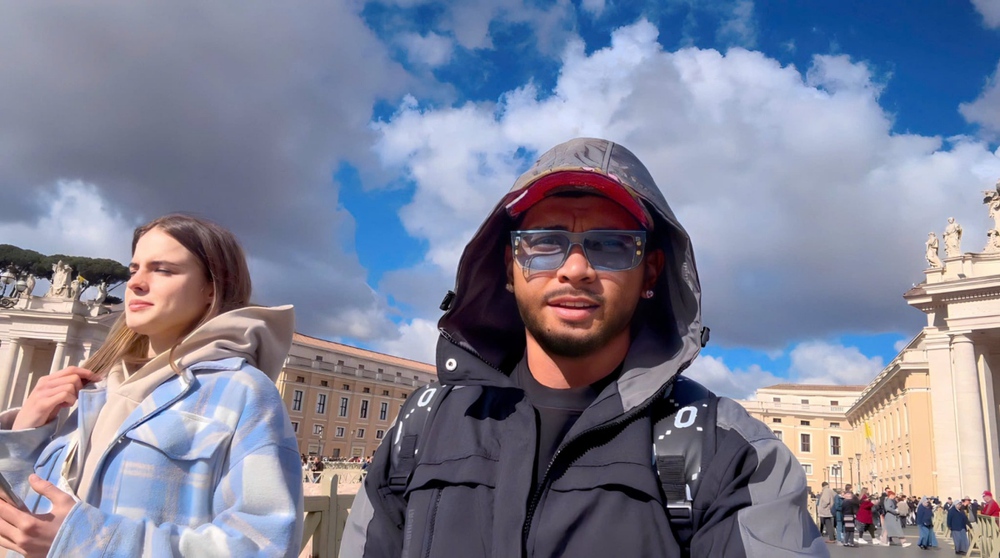 Từ bỏ làm nghệ thuật, Brasil Nguyễn chọn trở thành travel blogger - Ảnh 1. Từ bỏ làm nghệ thuật, Brasil Nguyễn chọn trở thành travel blogger - Ảnh 1.