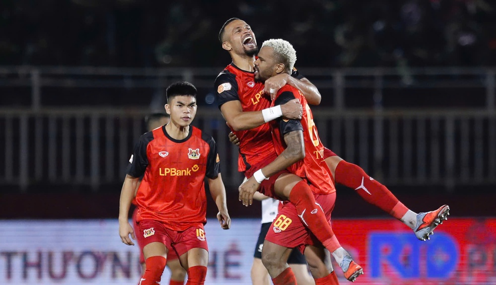 Vòng 11 LPBank V-League 2025/26: Ninh Bình ngược dòng không tưởng, khốc liệt đua trụ hạng - Ảnh 1. Vòng 11 LPBank V-League 2025/26: Ninh Bình ngược dòng không tưởng, khốc liệt đua trụ hạng - Ảnh 1.