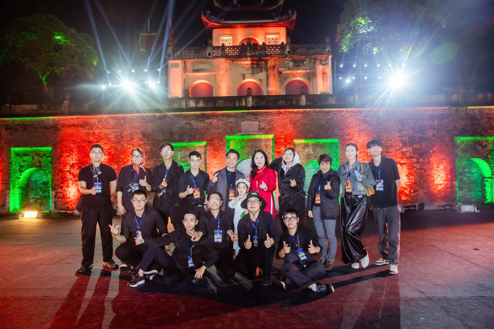 Tổng đạo diễn Phạm Hoàng Giang chia sẻ về hậu trường Lễ khai mạc Festival Thăng Long - Hà Nội - Ảnh 4. Tổng đạo diễn Phạm Hoàng Giang chia sẻ về hậu trường Lễ khai mạc Festival Thăng Long - Hà Nội - Ảnh 4.