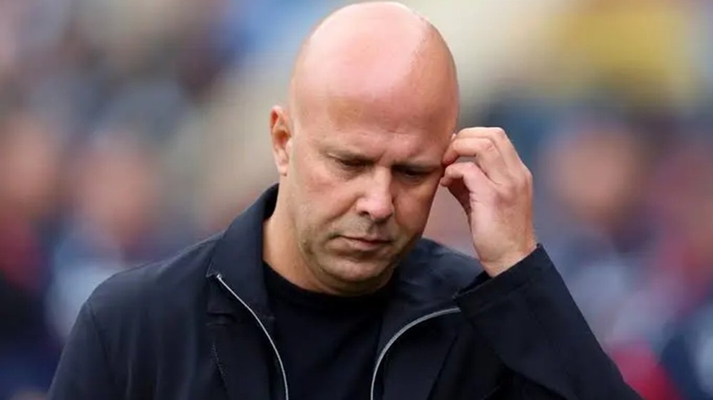 HLV Liverpool thừa nhận sai lầm gây ra bởi trọng tài 'thiên vị' Man City - Ảnh 2. HLV Liverpool thừa nhận sai lầm gây ra bởi trọng tài 'thiên vị' Man City - Ảnh 2.