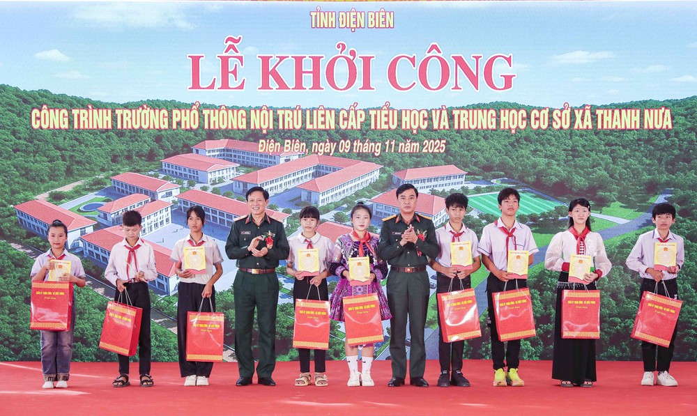 Phó Thủ tướng Lê Thành Long dự Lễ khởi công trường phổ thông liên cấp tại tỉnh Điện Biên - Ảnh 6. Phó Thủ tướng Lê Thành Long dự Lễ khởi công trường phổ thông liên cấp tại tỉnh Điện Biên - Ảnh 6.