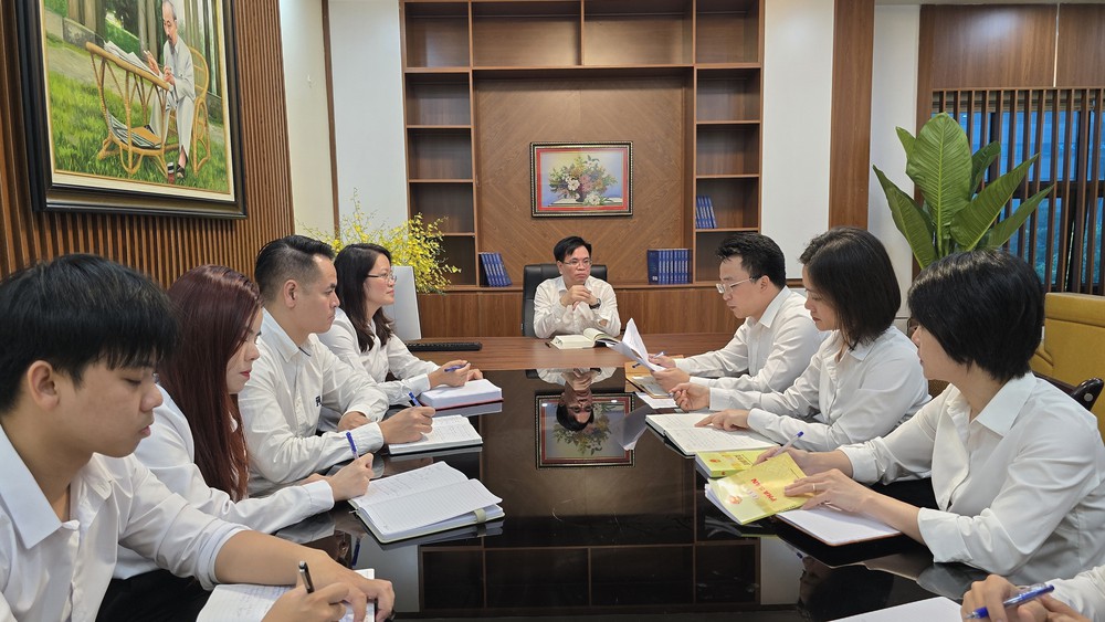 Quyết sách mở đường cho nền tư pháp chuyên nghiệp, liêm chính, phục vụ * Bài 3: Thể chế hóa tầm nhìn cải cách tư pháp - Ảnh 2. Quyết sách mở đường cho nền tư pháp chuyên nghiệp, liêm chính, phục vụ * Bài 3: Thể chế hóa tầm nhìn cải cách tư pháp - Ảnh 2.