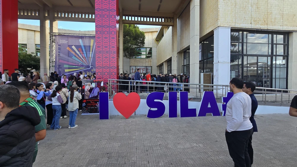 Hội chợ sách quốc tế tôn vinh văn hóa đọc và sáng tạo trong kỷ nguyên số - Ảnh 4. Hội chợ sách quốc tế tôn vinh văn hóa đọc và sáng tạo trong kỷ nguyên số - Ảnh 4.