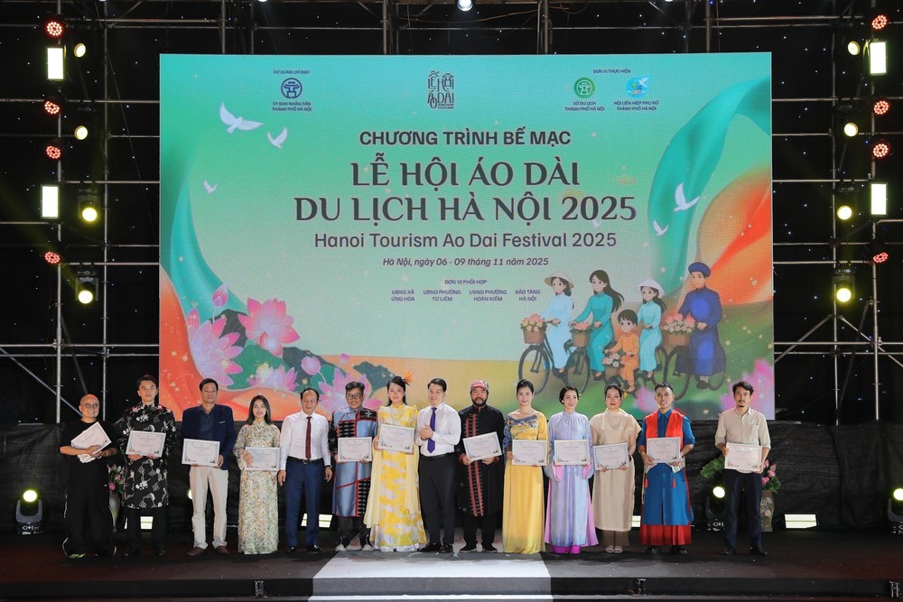 Bế mạc Lễ hội Áo dài Hà Nội 2025: Lan toả văn hoá di sản và phát triển kinh tế du lịch - Ảnh 1. Bế mạc Lễ hội Áo dài Hà Nội 2025: Lan toả văn hoá di sản và phát triển kinh tế du lịch - Ảnh 1.