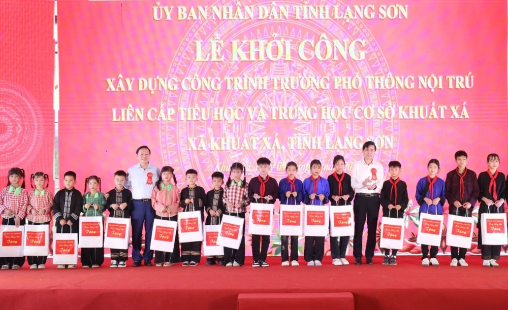 Phó Thủ tướng Chính phủ Trần Hồng Hà dự Lễ khởi công xây dựng công trình Trường phổ thông nội trú liên cấp TH&THCS Khuất Xá tại Lạng Sơn - Ảnh 5.