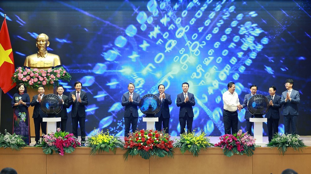 Ngày Pháp luật Việt Nam 9/11: Đổi mới công tác pháp luật – Động lực kiến tạo phát triển đất nước trong kỷ nguyên mới - Ảnh 2. Ngày Pháp luật Việt Nam 9/11: Đổi mới công tác pháp luật – Động lực kiến tạo phát triển đất nước trong kỷ nguyên mới - Ảnh 2.