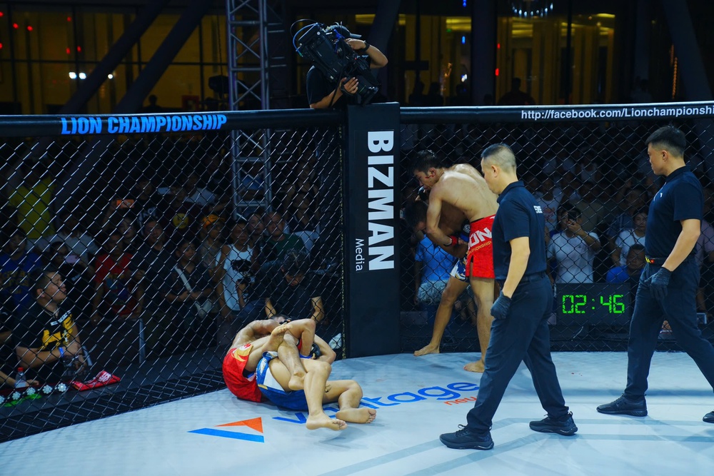 Lion Championship 28: Hà Thế Anh thua chóng vánh trước võ sĩ Trung Quốc - Ảnh 2. Lion Championship 28: Hà Thế Anh thua chóng vánh trước võ sĩ Trung Quốc - Ảnh 2.