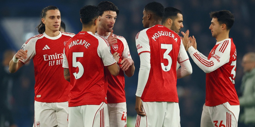 Cuộc đua vô địch Ngoại hạng Anh: Con tàu Arsenal vẫn đang đi đúng hướng - Ảnh 1.