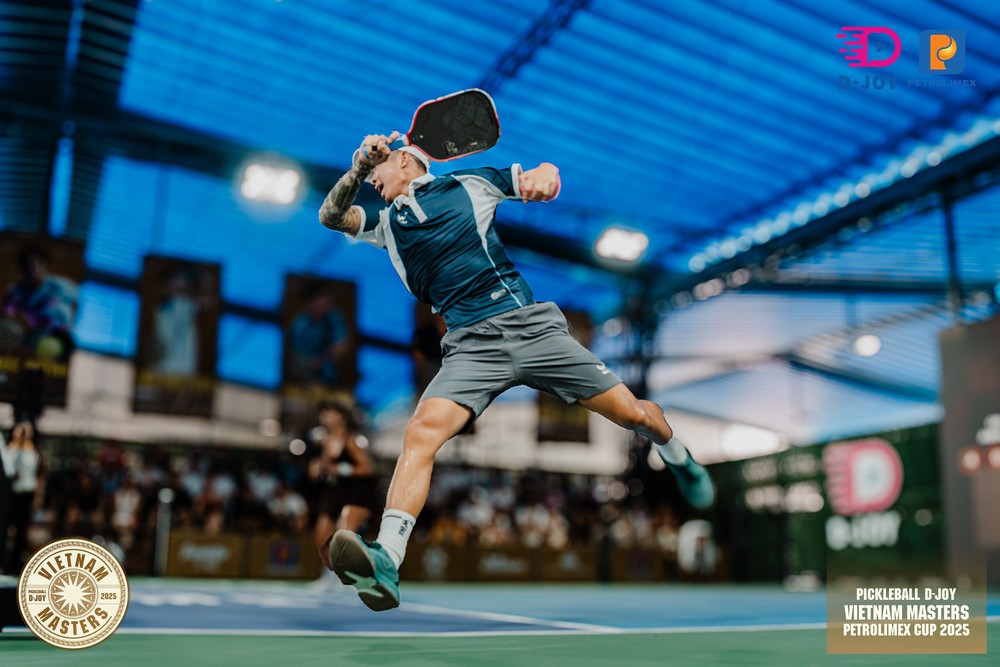 Quang Dương được khen khoẻ như… Nadal khi đánh 3 trận chung kết pickleball trong một ngày - Ảnh 1. Quang Dương được khen khoẻ như… Nadal khi đánh 3 trận chung kết pickleball trong một ngày - Ảnh 1.