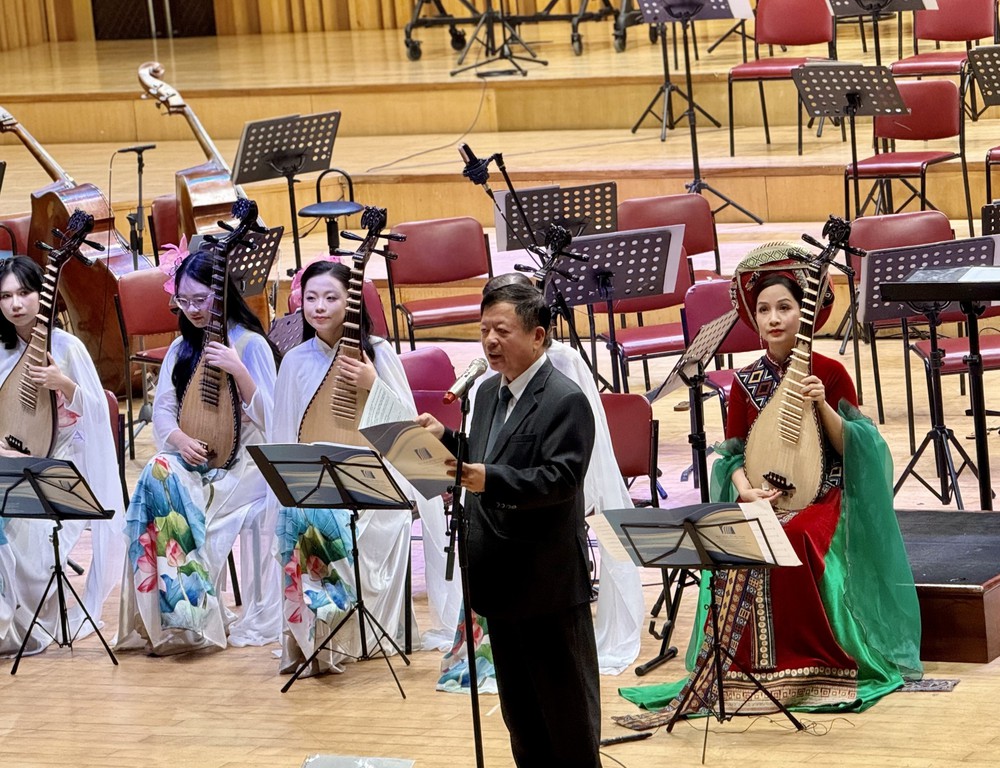 Bế mạc Festival quốc tế Âm nhạc Mới lần thứ IV, năm 2025 - Ảnh 1. Bế mạc Festival quốc tế Âm nhạc Mới lần thứ IV, năm 2025 - Ảnh 1.