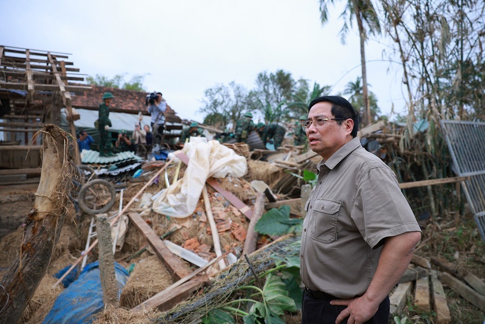 Thần tốc xây dựng, sửa chữa nhà ở cho người dân bị thiệt hại do mưa lũ - Ảnh 1.