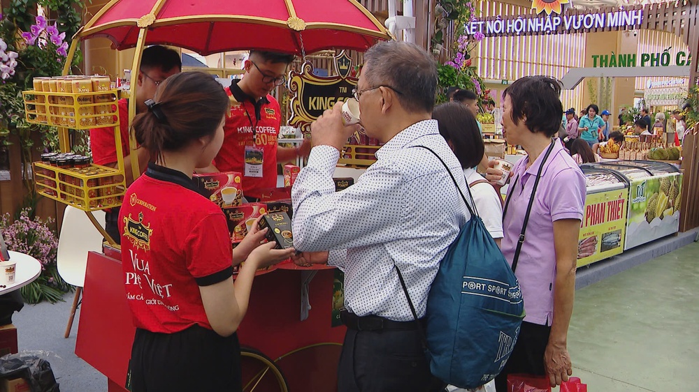 Xe cà phê trải nghiệm và "sức sống" cảm hứng truyền kỳ - Ảnh 2.