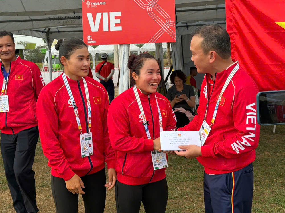 Thể thao Việt Nam đã có HCV đầu tiên tại SEA Games 2025 - Ảnh 3. Thể thao Việt Nam đã có HCV đầu tiên tại SEA Games 2025 - Ảnh 3.