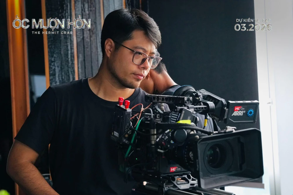 Quốc Trường tái xuất màn ảnh rộng, kết hợp cùng Hoa hậu Tiểu Vy trong “Ốc mượn hồn” - Ảnh 1.