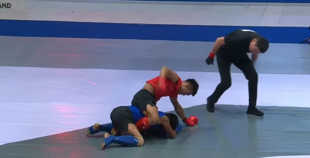 SEA Games 2025: Võ sĩ Việt Nam đánh bại nhà vô địch Thái Lan, chủ nhà khiếu nại nhưng trọng tài vẫn không đổi ý - Ảnh 3. SEA Games 2025: Võ sĩ Việt Nam đánh bại nhà vô địch Thái Lan, chủ nhà khiếu nại nhưng trọng tài vẫn không đổi ý - Ảnh 3.