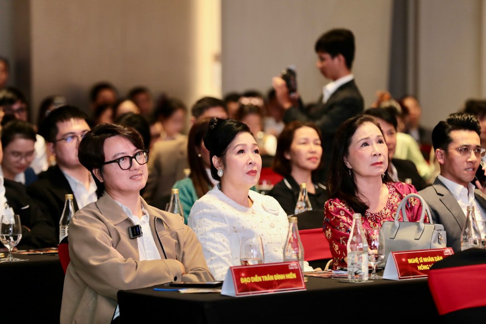 “Nhà mình đi thôi” - Tác phẩm tiên phong đưa &quot;Đà Nẵng mới&quot; lên màn ảnh rộng - Ảnh 2.