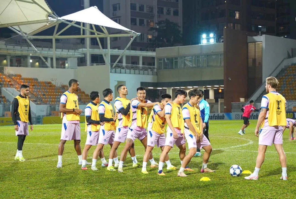 CLB CAHN quyết thắng khi làm khách tại Hong Kong (Trung Quốc) - Ảnh 3.