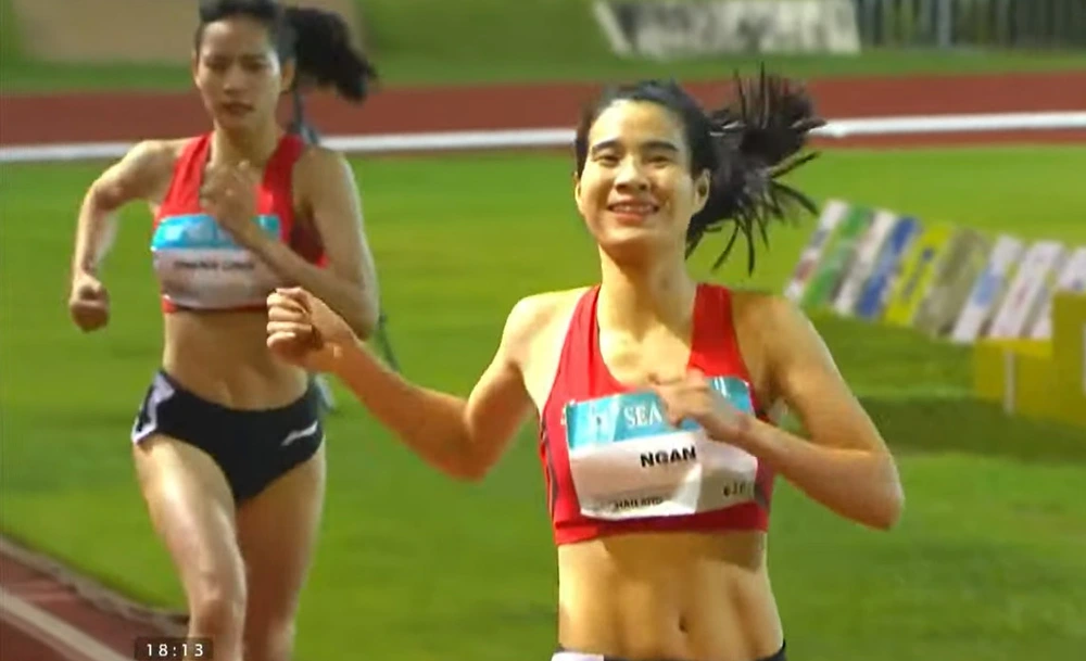 TRỰC TIẾP SEA Games 2025 hôm nay ngày 11/12: U22 Việt Nam và nữ Việt Nam vào bán kết với ngôi đầu - Ảnh 2.