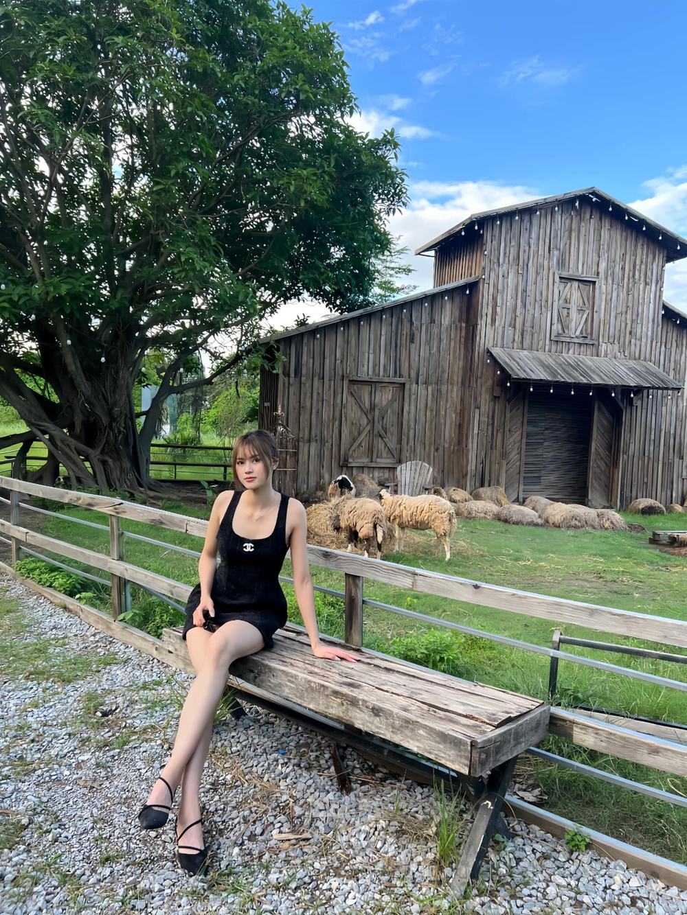 Ngỡ ngàng nhan sắc của hoa khôi đội tuyển đấu kiếm Việt Nam dự SEA Games 2025 - Ảnh 6. Ngỡ ngàng nhan sắc của hoa khôi đội tuyển đấu kiếm Việt Nam dự SEA Games 2025 - Ảnh 6.