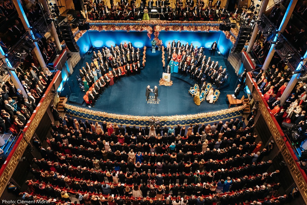Trao giải Nobel năm 2025 tại Thụy Điển - Ảnh 1. Trao giải Nobel năm 2025 tại Thụy Điển - Ảnh 1.