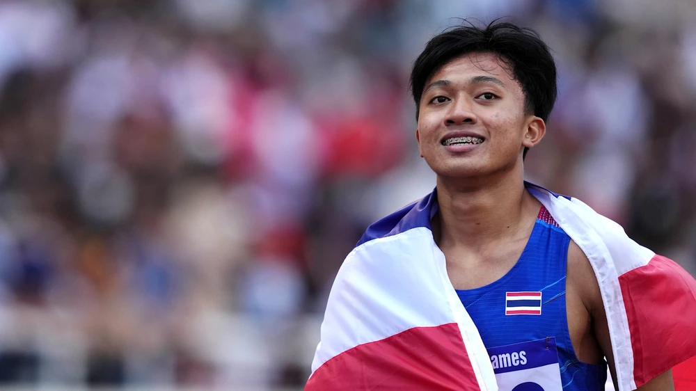 SEA Games 2025 chứng kiến VĐV đầu tiên của Đông Nam Á chạy 100m dưới 10 giây - Ảnh 2.