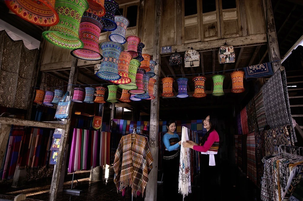 Bình yên ở bản Pom Coọng (Phú Thọ) - Ảnh 2. Bình yên ở bản Pom Coọng (Phú Thọ) - Ảnh 2.